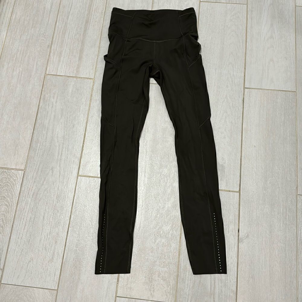Lululemon Fast and free 2 green new